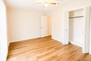 10223 Knoboak Dr, Houston, TX 77043 - Photo 15