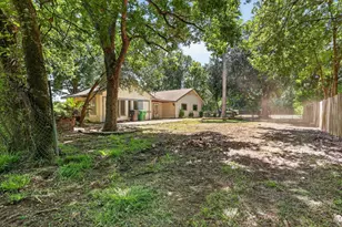 13917 Ambrose St, Houston, TX 77045 - Photo 31