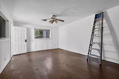 13917 Ambrose Street, Houston, TX 77045 - Photo 5