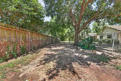 13917 Ambrose Street, Houston, TX 77045 - Photo 27