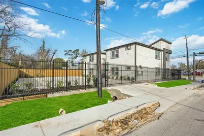 7625 De Priest Street #D, Houston, TX 77088 - Photo 31