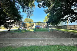 1419 Colorado St, Houston, TX 77007 - Photo 5