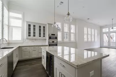2613 Maxroy Street, Houston, TX 77007 - Photo 7