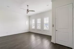 2613 Maxroy St, Houston, TX 77007 - Photo 19