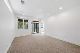 7002 Newcastle St, Bellaire, TX 77401 - Photo 23