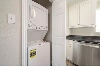 1549 Garden Road #107, Pearland, TX 77581 - Photo 9