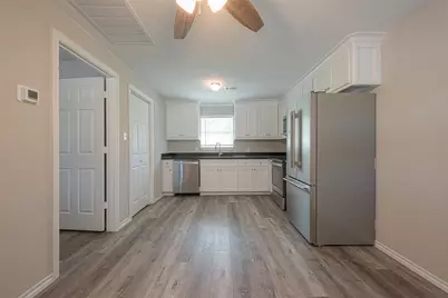 1549 Garden Road #107, Pearland, TX 77581 - Photo 5