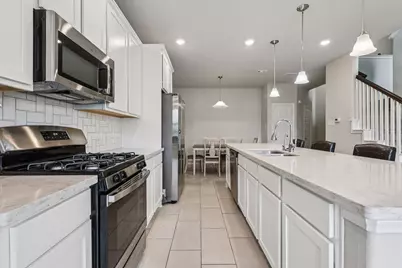 7333 Hinsdale Drive, Pasadena, TX 77505 - Photo 9