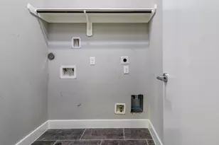 8409 Hempstead Rd, Houston, TX 77008 - Photo 19