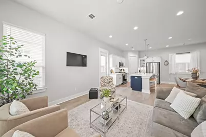 4466 W Tidwell Road, Houston, TX 77091 - Photo 9