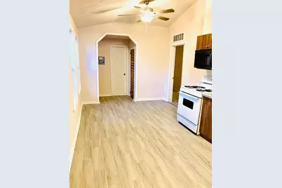 7339 Mountbatten Road, Houston, TX 77033 - Photo 21