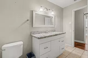 9318 Linda Vista Rd, Houston, TX 77078 - Photo 17
