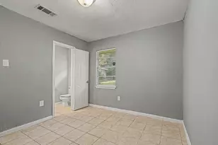 9318 Linda Vista Rd, Houston, TX 77078 - Photo 27