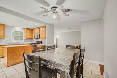 9318 Linda Vista Road, Houston, TX 77078 - Photo 9
