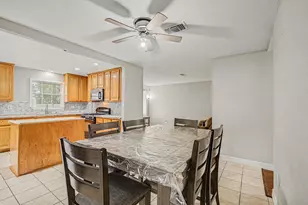 9318 Linda Vista Rd, Houston, TX 77078 - Photo 9