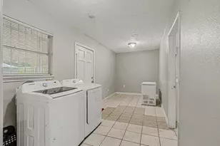 9318 Linda Vista Rd, Houston, TX 77078 - Photo 29