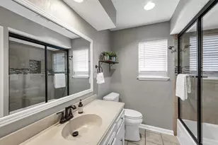 622 S Rivershire Dr, Conroe, TX 77304 - Photo 39
