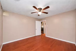 2914 Dragonwick Dr, Houston, TX 77045 - Photo 9