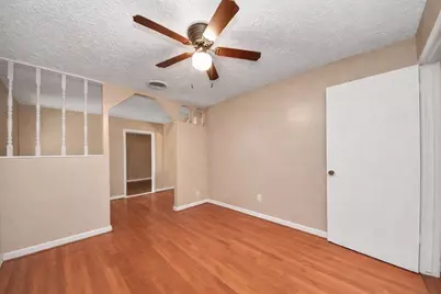 2914 Dragonwick Drive, Houston, TX 77045 - Photo 5