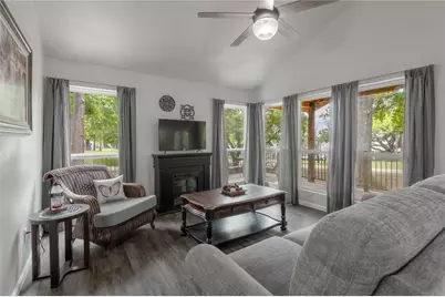 110 N Bailey Street, Trinity, TX 75862 - Photo 9