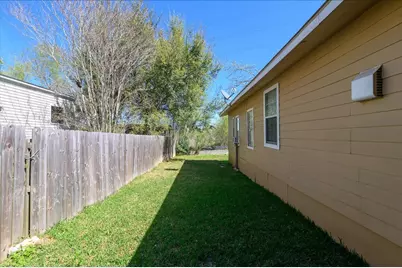3629 County Road 870, Alvin, TX 77511 - Photo 15