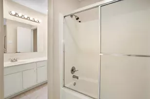 938 Memorial Village Dr, Houston, TX 77024 - Photo 21