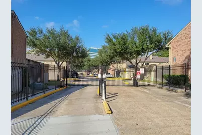 938 Memorial Village Drive #39, Houston, TX 77024 - Photo 35