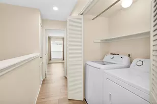 938 Memorial Village Dr, Houston, TX 77024 - Photo 23