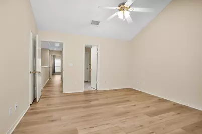 938 Memorial Village Drive #39, Houston, TX 77024 - Photo 25