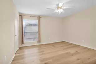 938 Memorial Village Dr, Houston, TX 77024 - Photo 17