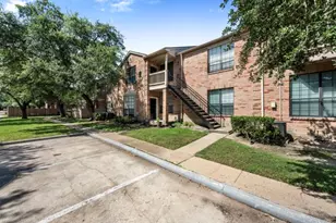 2255 Braeswood Park Dr, Houston, TX 77030 - Photo 1