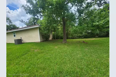 510 Charlotte St, Clute, TX 77531 - Photo 7