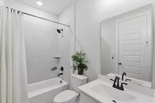 3017 Secret Lagoon Ln, Texas City, TX 77568 - Photo 17