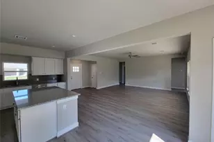 1620 La Delle St, Wharton, TX 77488 - Photo 7