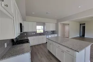 1620 La Delle St, Wharton, TX 77488 - Photo 5