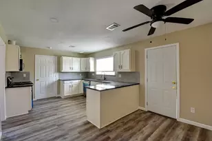 3611 Cedar St, Damon, TX 77430 - Photo 11