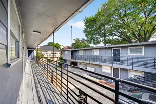 2420 McDuffie St, Houston, TX 77019 - Photo 25