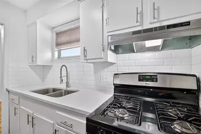 2420 McDuffie Street #9, Houston, TX 77019 - Photo 15