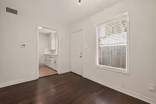 2420 McDuffie St, Houston, TX 77019 - Photo 7