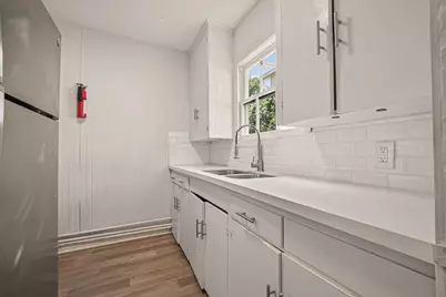 2420 McDuffie Street #9, Houston, TX 77019 - Photo 13