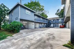 2420 McDuffie St, Houston, TX 77019 - Photo 27