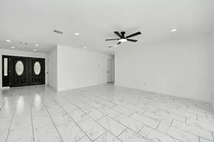 1418 San Sebastian Ln, Nassau Bay, TX 77058 - Photo 5
