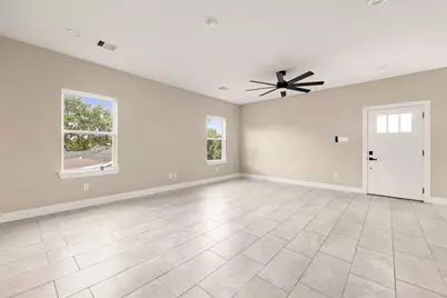 5854 Southville Street, Houston, TX 77033 - Photo 11