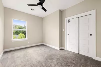 5854 Southville Street, Houston, TX 77033 - Photo 27