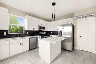 5854 Southville St, Houston, TX 77033 - Photo 13
