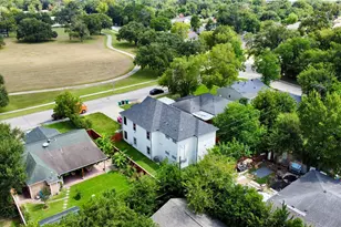 5854 Southville St, Houston, TX 77033 - Photo 39