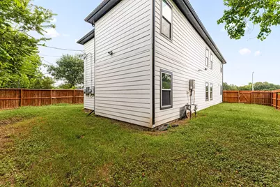 5854 Southville Street, Houston, TX 77033 - Photo 31