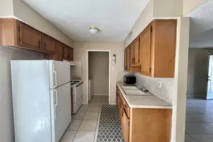 702 Hargest St, Prairie View, TX 77446 - Photo 5