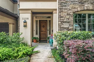 1108 Danbury Rd, Houston, TX 77055 - Photo 3