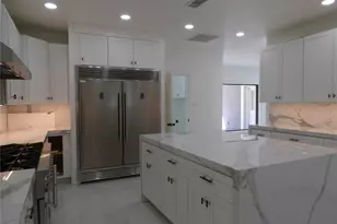 5623 Theall Rd, Houston, TX 77066 - Photo 7
